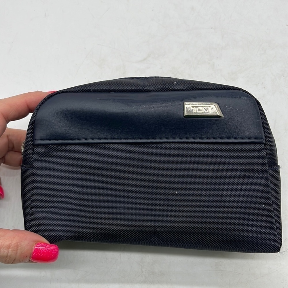 Tumi small nylon travel Bag. NYB2367